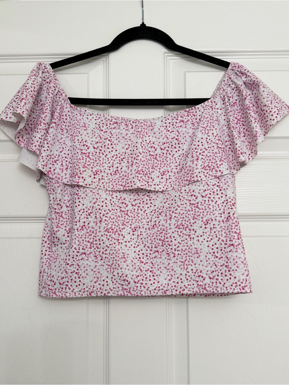 Kortni Jeane Ruffle around Swim top | Size Large